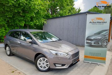 1,5 Benzyna 150 KM Kamera cofania Navi Bi-Xenon Po opłatach