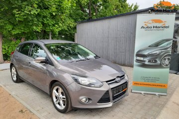 1,6 Benzyna 182 KM AUX Navi CD Kamera parkowania tył Po opłatach