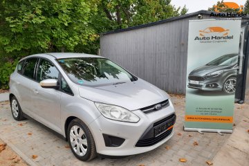 1,0 Benzyna 125 KM Podgrzewana szyba i fotele Po opłatach