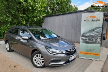 1,4 Benzyna 125 KM Navi Podgrz. kierownica i fotele Zarejestrowany